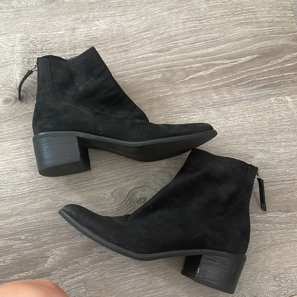 Dolce Vita black booties